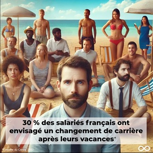Vue sur une plage de vacanciers qui remettent en question leur job et font appel à MOOVENCE